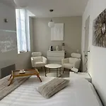 Vendégház Maison Des Ambans D'hotes Hypercentre 200m De La Gare Et Petit Dejeuner Offert